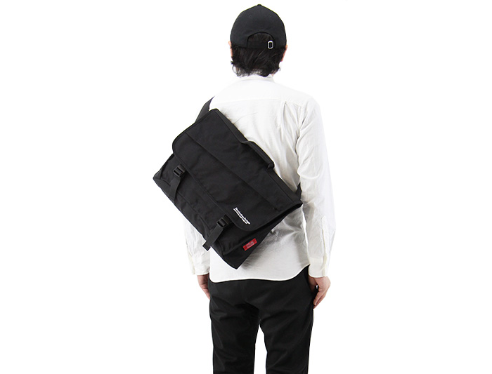 旅行にも活躍する大容量のおすすめメッセンジャーバッグを厳選！│メンズバッグを徹底ガイド メンズバッグJP